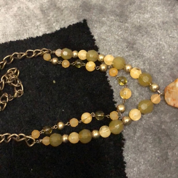 Stone necklace - Picture 3 of 3